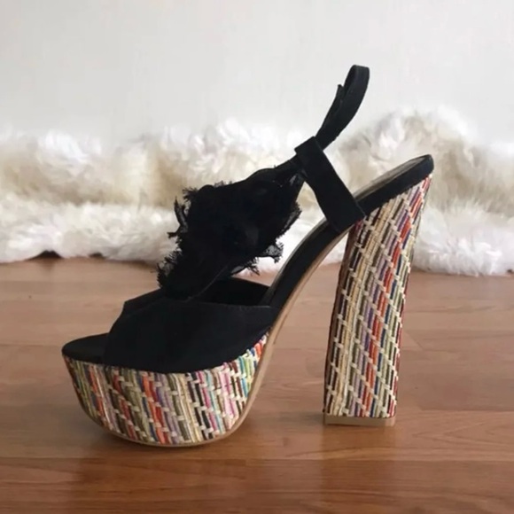 Ruffled Slingback Sandals with Multicolor Platform Heel size 8 - Picture 3 of 4
